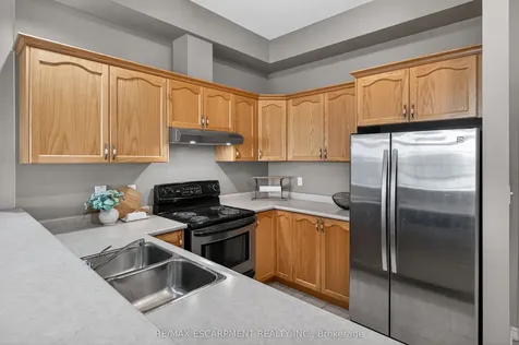 262 Dundas Street E Hamilton ON L8B 1A9