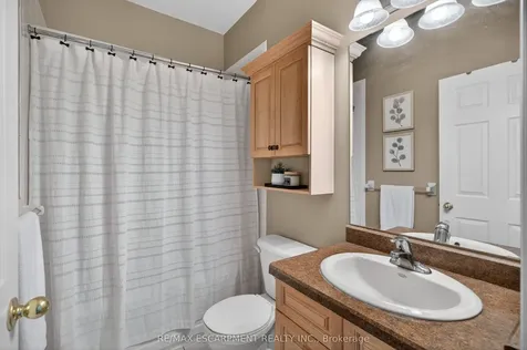 262 Dundas Street E Hamilton ON L8B 1A9
