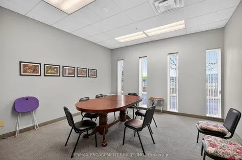 262 Dundas Street E Hamilton ON L8B 1A9