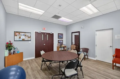 262 Dundas Street E Hamilton ON L8B 1A9