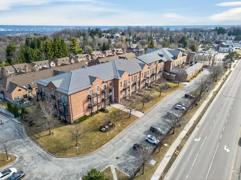 262 Dundas Street E Hamilton ON L8B 1A9
