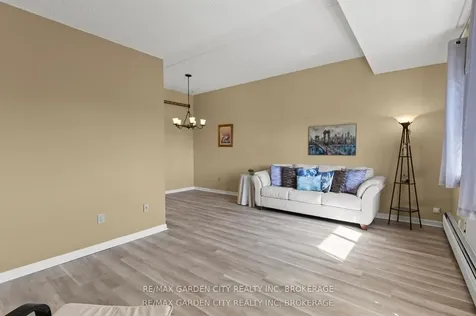 196 Scott Street St. Catharines ON L2N 5T2