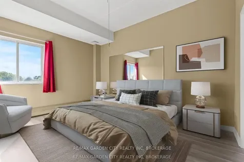 196 Scott Street St. Catharines ON L2N 5T2