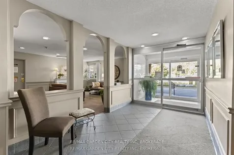 196 Scott Street St. Catharines ON L2N 5T2