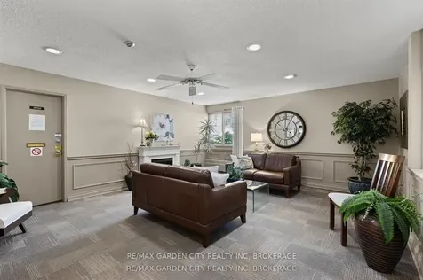 196 Scott Street St. Catharines ON L2N 5T2