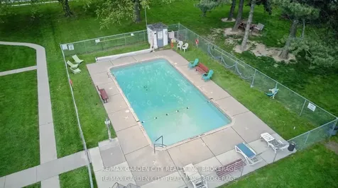 196 Scott Street St. Catharines ON L2N 5T2
