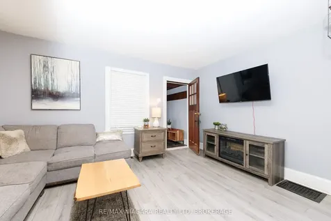 5011 Fifth Avenue Niagara Falls ON L2E 4S6