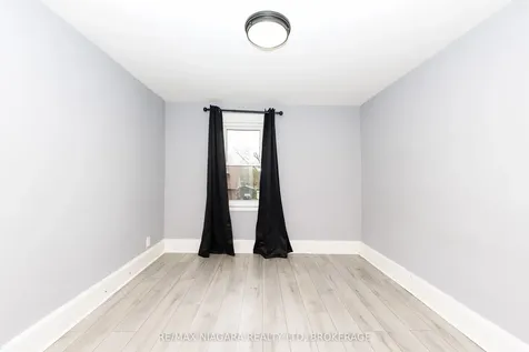 5011 Fifth Avenue Niagara Falls ON L2E 4S6