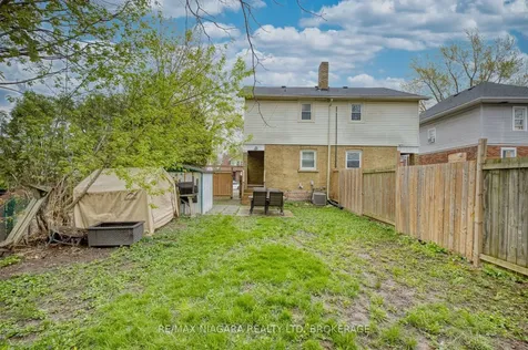 5011 Fifth Avenue Niagara Falls ON L2E 4S6