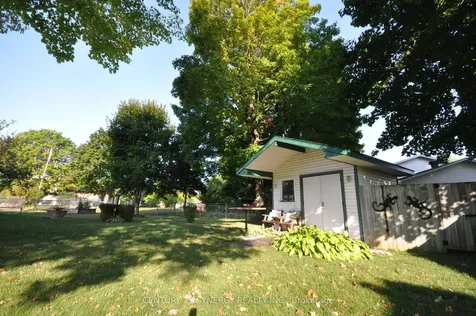 186 Golf Club Road N Rideau Lakes ON K7A 4S5