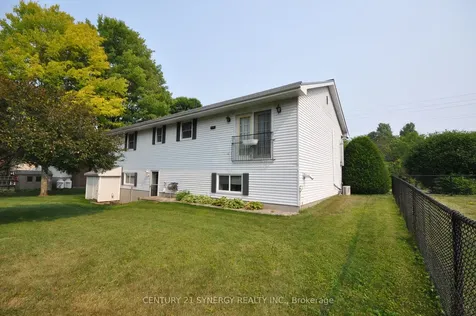 186 Golf Club Road N Rideau Lakes ON K7A 4S5