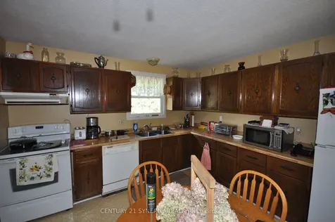 186 Golf Club Road N Rideau Lakes ON K7A 4S5