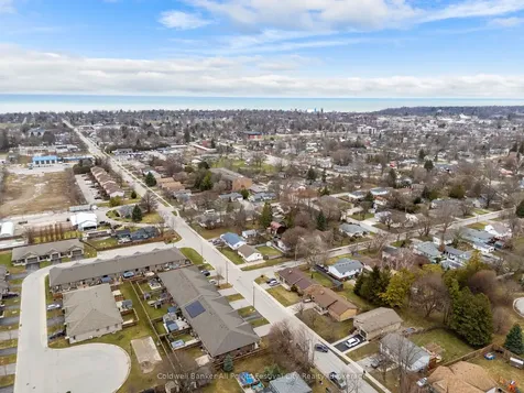 206 Bennett Street E Goderich ON N7A 4H5