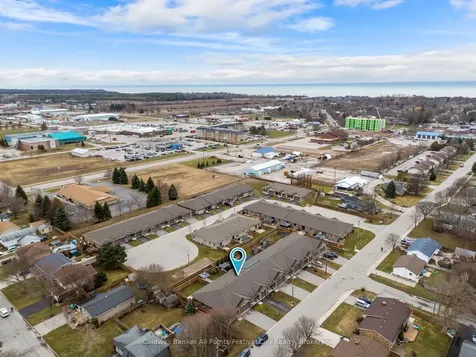 206 Bennett Street E Goderich ON N7A 4H5