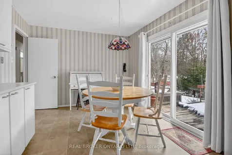 10 Amundsen Crescent Kanata ON K2L 1A7