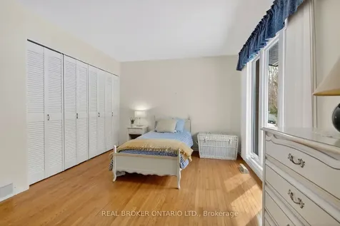 10 Amundsen Crescent Kanata ON K2L 1A7
