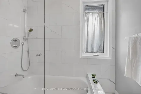 10 Amundsen Crescent Kanata ON K2L 1A7