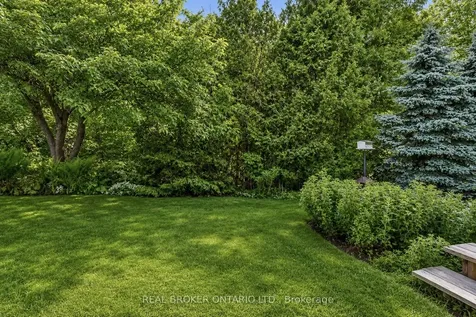 10 Amundsen Crescent Kanata ON K2L 1A7