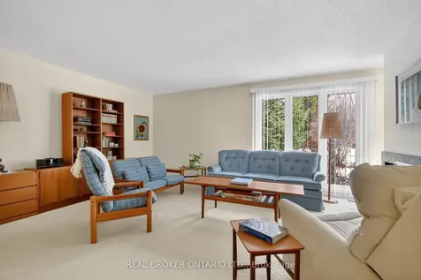 10 Amundsen Crescent Kanata ON K2L 1A7