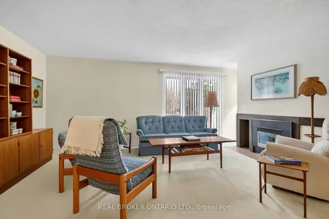 10 Amundsen Crescent Kanata ON K2L 1A7