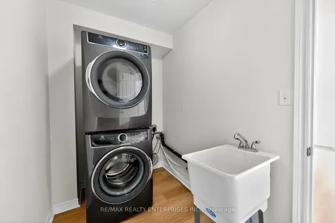 19 Midanbury Way Hamilton ON L0R 1W0