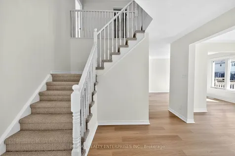 19 Midanbury Way Hamilton ON L0R 1W0