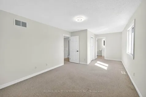 19 Midanbury Way Hamilton ON L0R 1W0