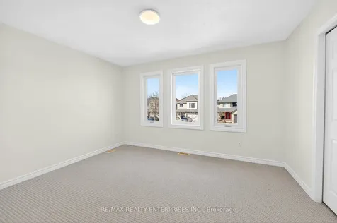 19 Midanbury Way Hamilton ON L0R 1W0