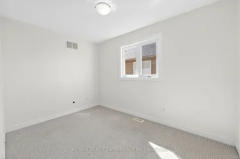 19 Midanbury Way Hamilton ON L0R 1W0