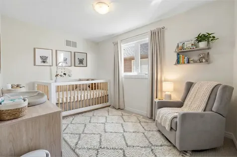19 Midanbury Way Hamilton ON L0R 1W0