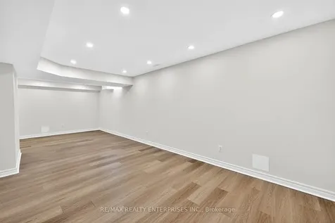 19 Midanbury Way Hamilton ON L0R 1W0