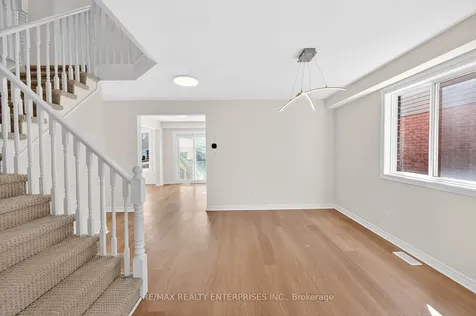 19 Midanbury Way Hamilton ON L0R 1W0