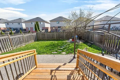 19 Midanbury Way Hamilton ON L0R 1W0