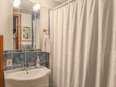 166 Queen Street Kingston ON K7K 1B1