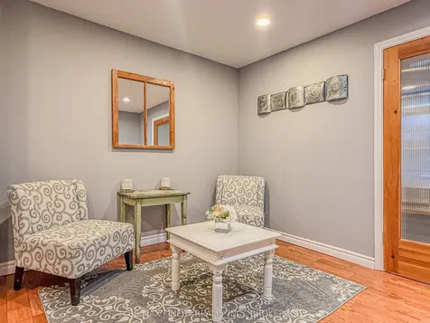 166 Queen Street Kingston ON K7K 1B1