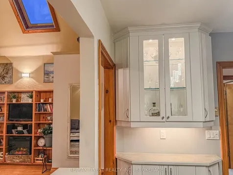 166 Queen Street Kingston ON K7K 1B1