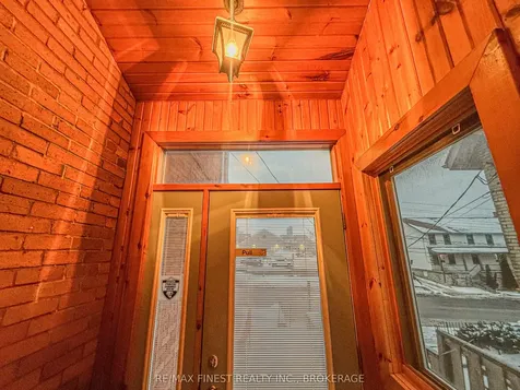 166 Queen Street Kingston ON K7K 1B1