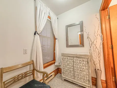 166 Queen Street Kingston ON K7K 1B1