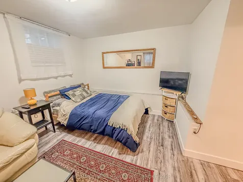 166 Queen Street Kingston ON K7K 1B1