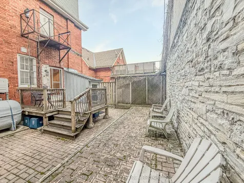 166 Queen Street Kingston ON K7K 1B1