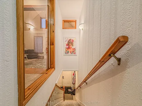 166 Queen Street Kingston ON K7K 1B1