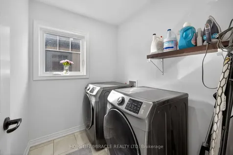 80 Severino Circle West Lincoln ON L0R 2A0