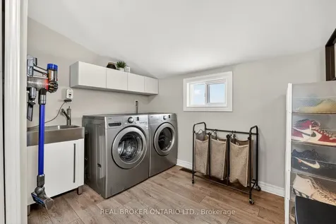 325 Crowland Avenue Welland ON L3B 1X5