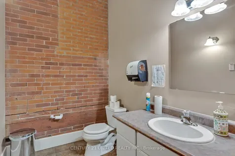 318 Stewart Street Peterborough ON K9J 3N1