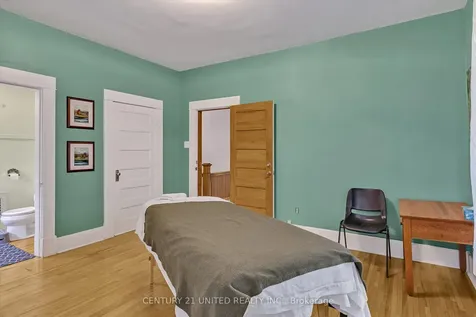 318 Stewart Street Peterborough ON K9J 3N1