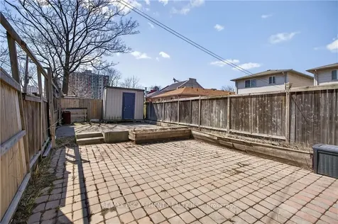 Street Hamilton ON L8L 2R1