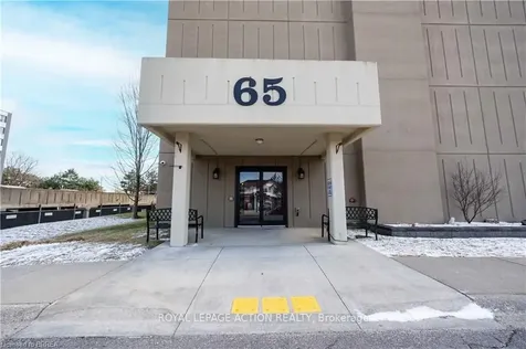 65 Highland Crescent Kitchener ON N2M 5M8