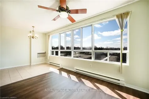 65 Highland Crescent Kitchener ON N2M 5M8