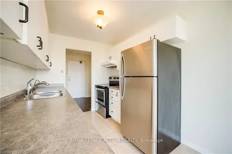 65 Highland Crescent Kitchener ON N2M 5M8