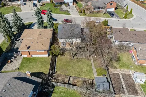 5 Cortina Crescent Hamilton ON L8K 4K3